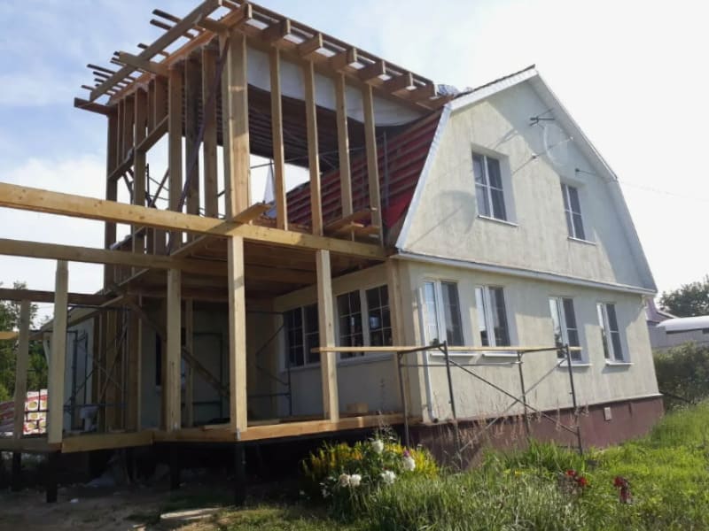 Second floor superstructure
